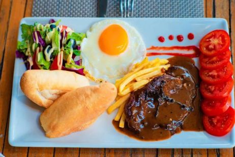 Western food in Halong Bay
