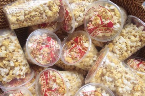 The street foods under 10000 VND