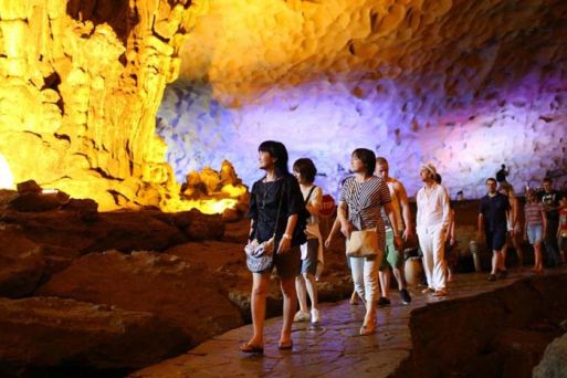 Sung Sot Cave
