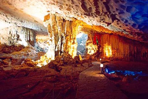 Dau Go Cave 