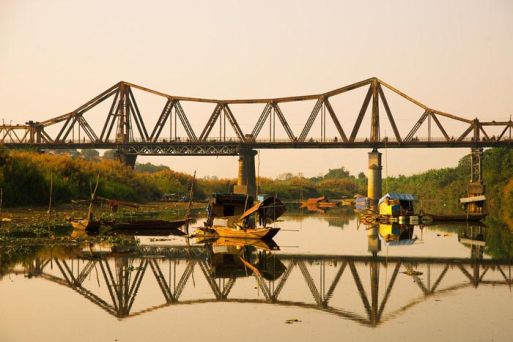 Long Bien Bridge