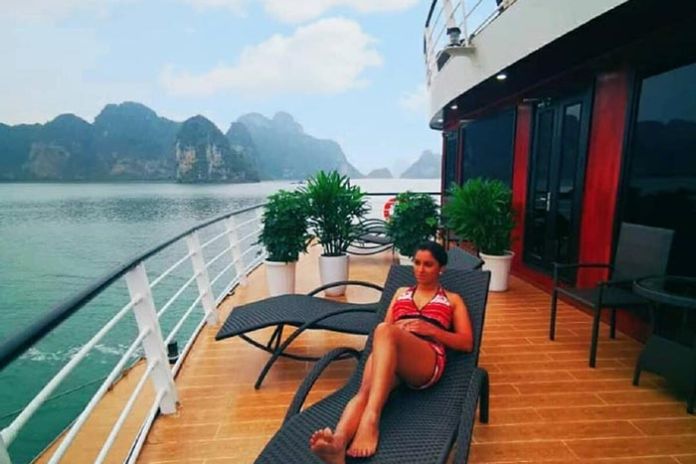 Ba Trai Dao Beach â€“ Viet Hai Village â€“ Cat Ba Island