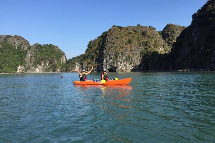 Hon Gai Pier â€“ Bai Tu Long Bay â€“ Cong Do â€“ Cap La Island