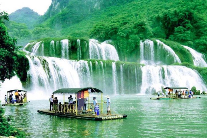 Ban Gioc Waterfall & Ba Be Lake Trekking Tour