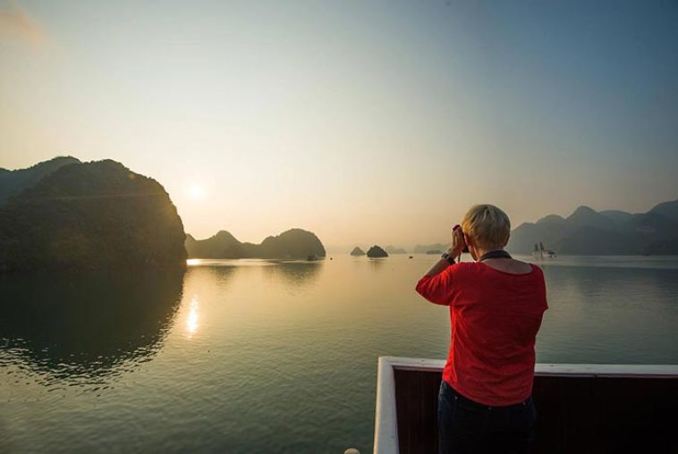 Gray-Line-Halong-Cruise-19