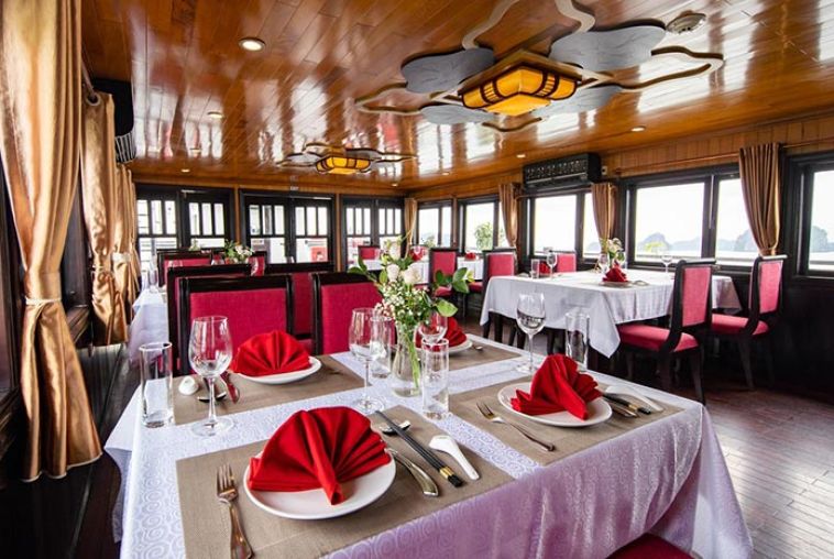 Swan-Boutique-Cruises-1