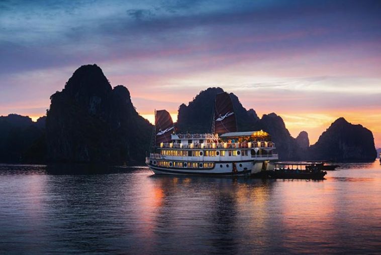 Swan-Boutique-Cruises-5