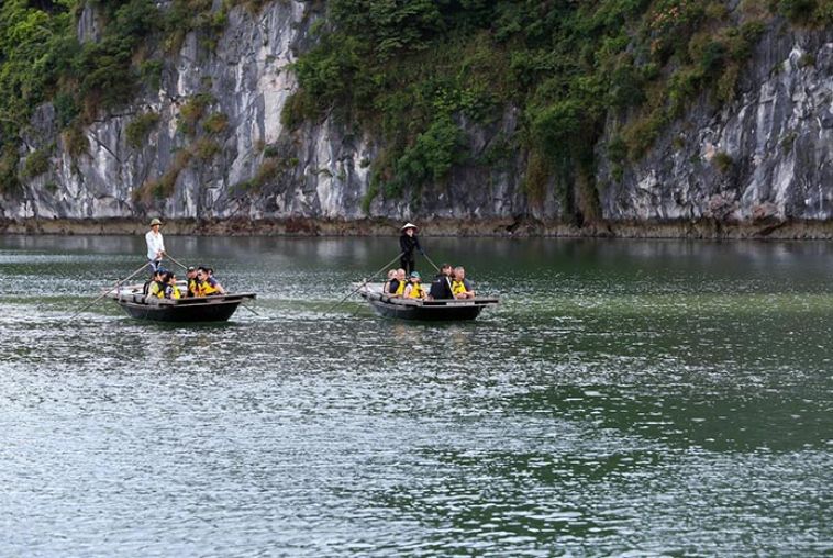 Perla-Dawn-Sails-34