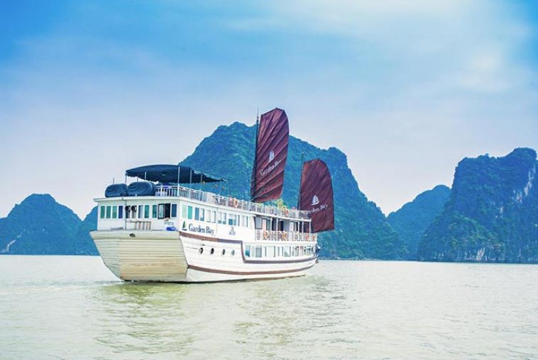 Garden Bay Cruise