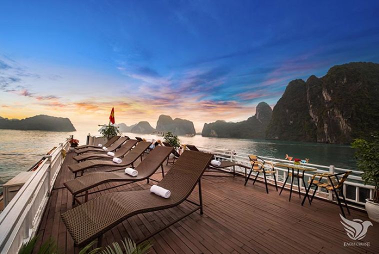 Lavender-Cruise-Sundeck_1