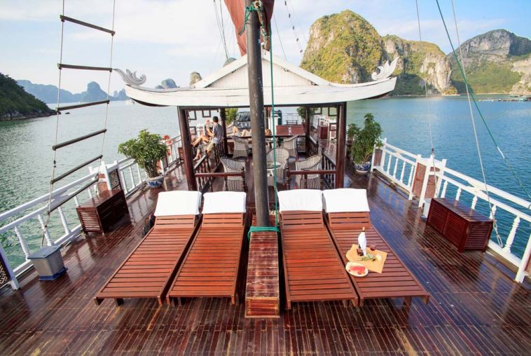 Sundeck-2